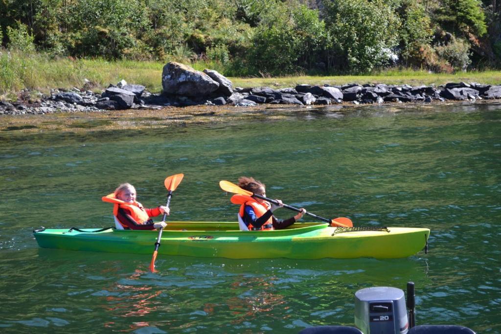 Teigen Leirstad, Feriehus Og Hytter Eikefjord Extérieur photo