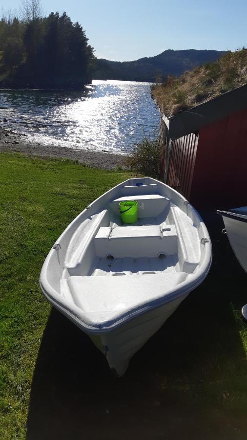 Teigen Leirstad, Feriehus Og Hytter Eikefjord Extérieur photo