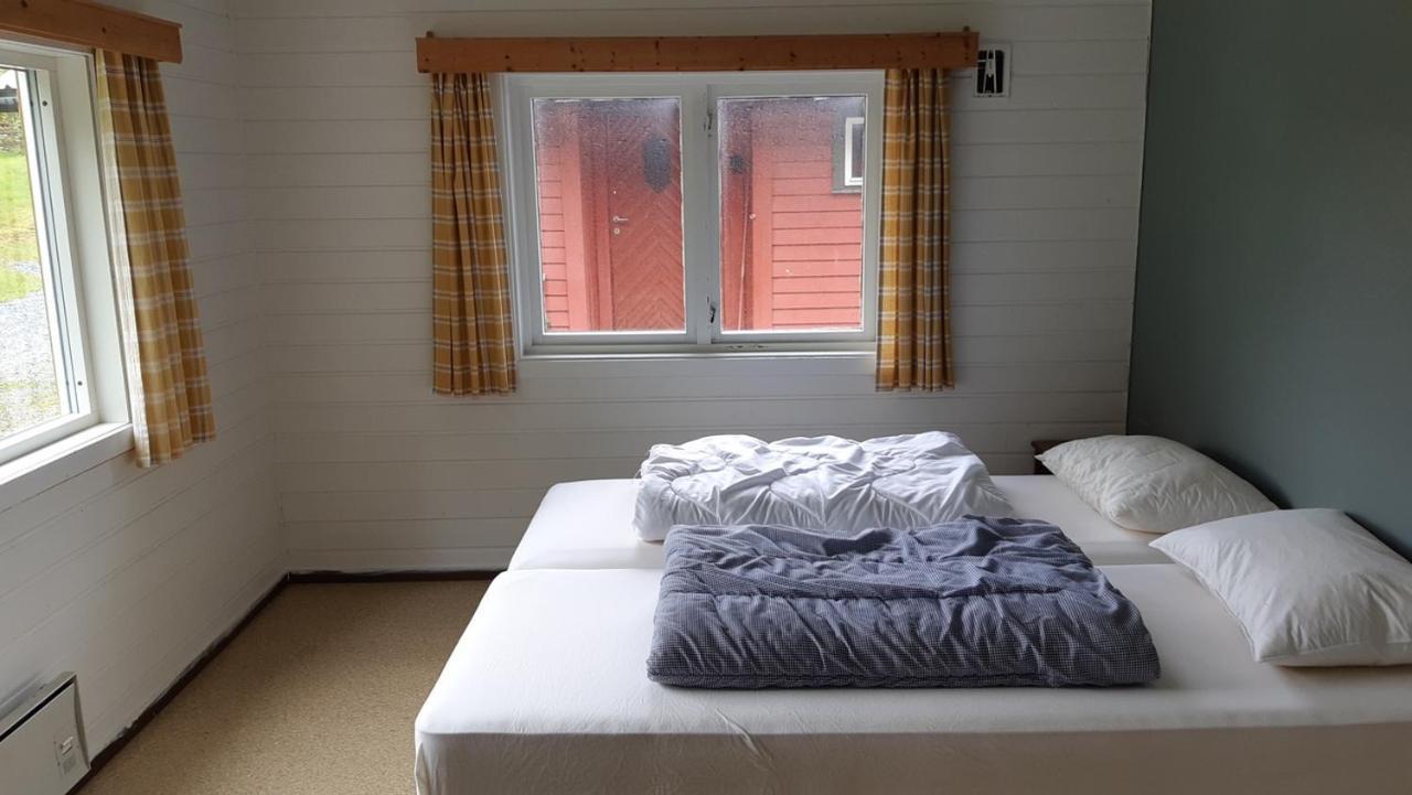 Teigen Leirstad, Feriehus Og Hytter Eikefjord Extérieur photo