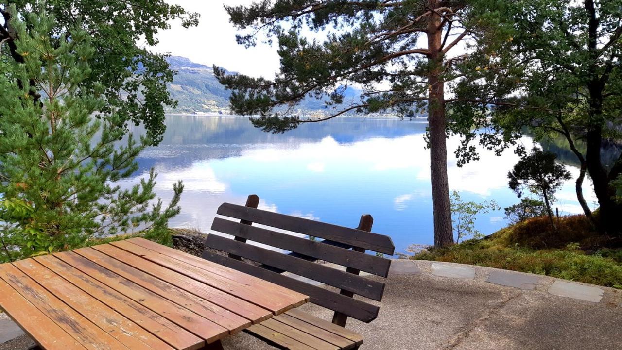 Teigen Leirstad, Feriehus Og Hytter Eikefjord Extérieur photo